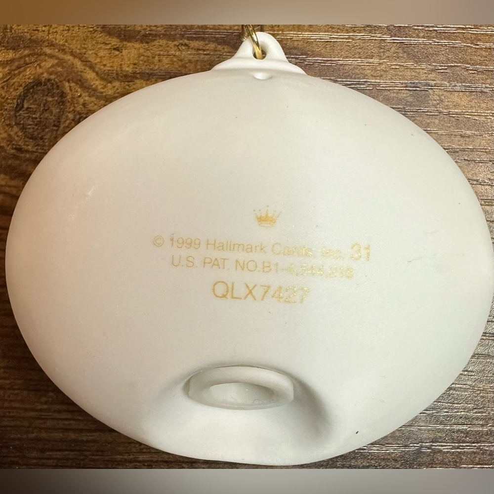 1999 Hallmark Magic Keepsake Ornament “Let It Snow” - Lighted QLX7427 - Picture 3 of 6